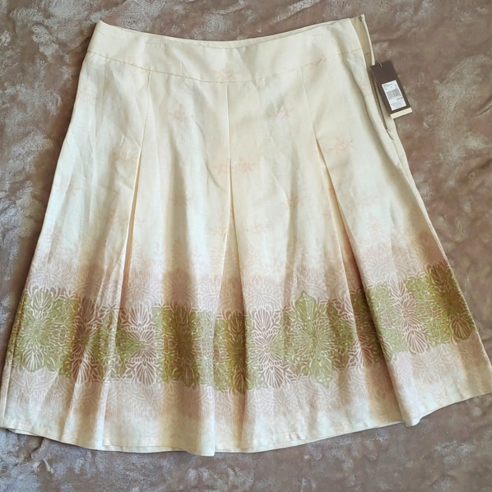 NWT Marina 24" Skirt